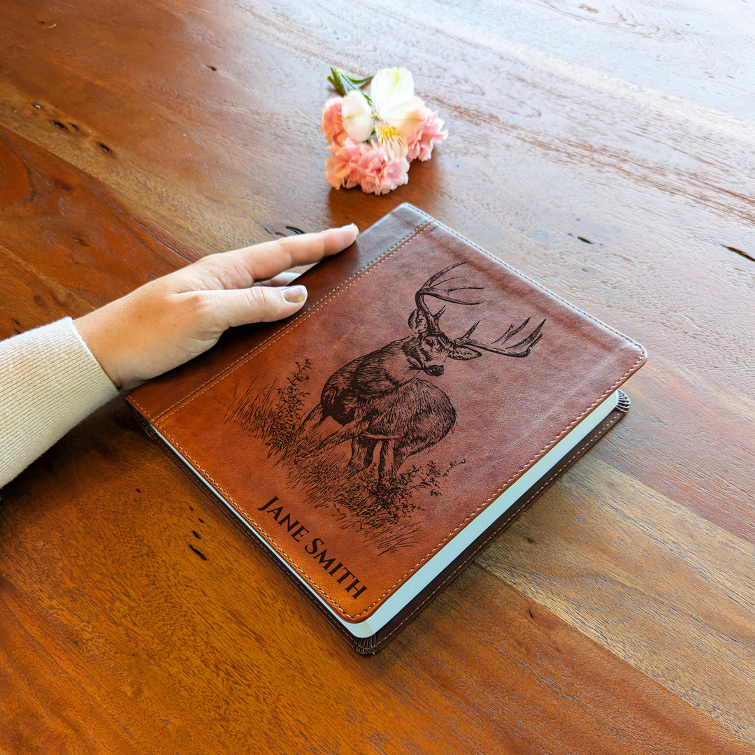 Biblia con letra súper gigante ESV personalizada – Borgoña | Girasol
