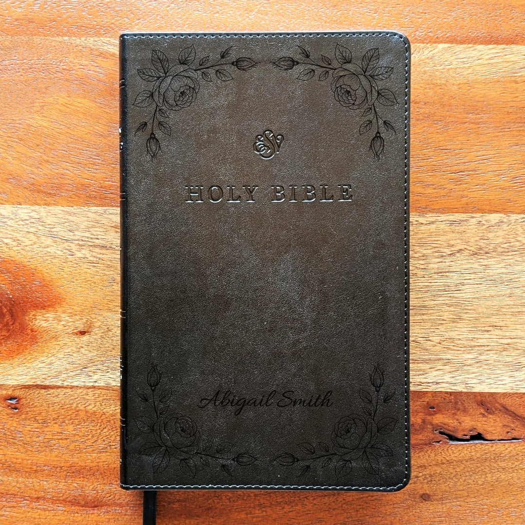Biblia con letra súper gigante ESV personalizada – Borgoña | Girasol