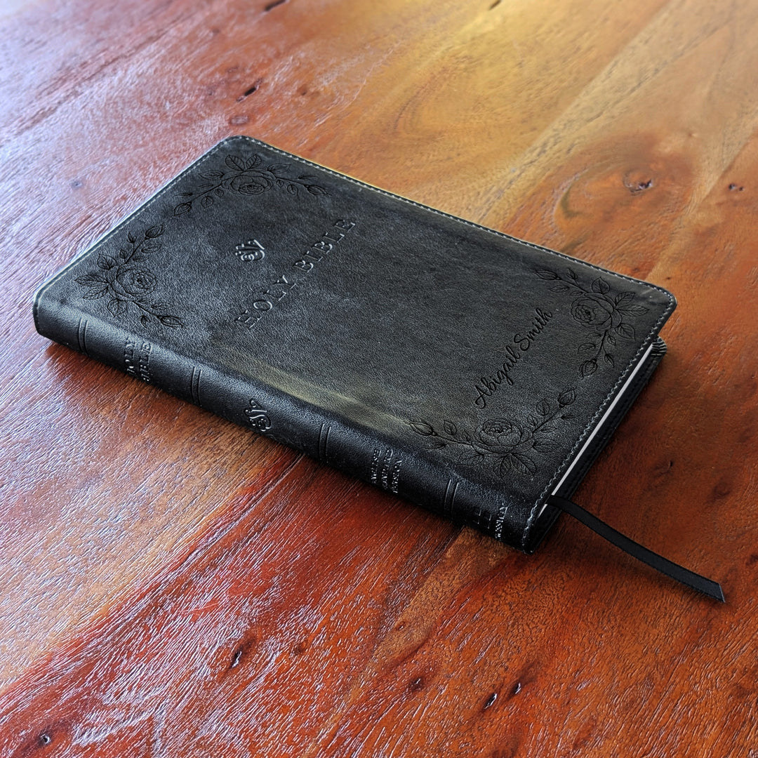 Biblia con letra súper gigante ESV personalizada – Borgoña | Girasol