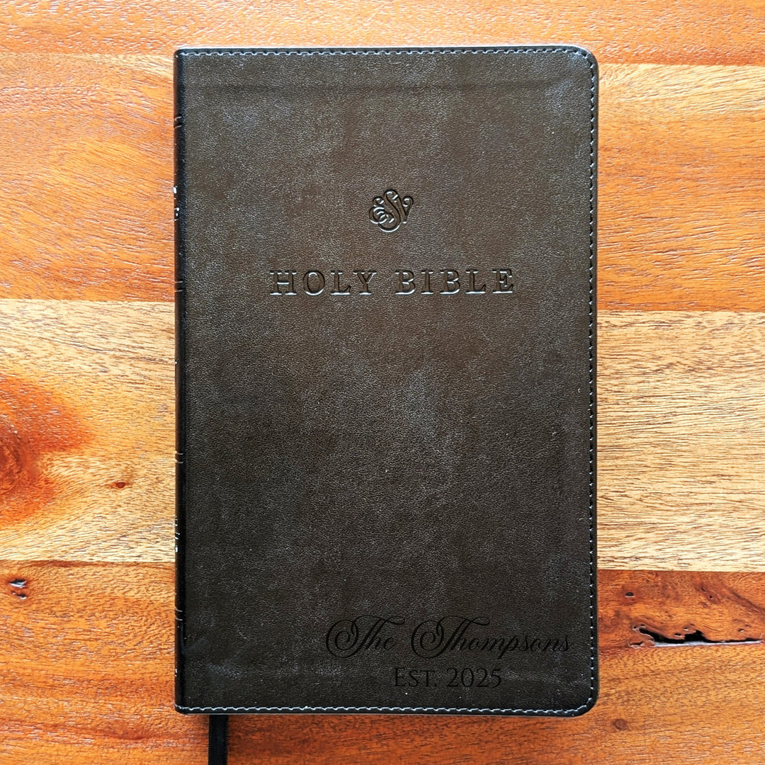 Biblia con letra súper gigante ESV personalizada – Borgoña | Girasol