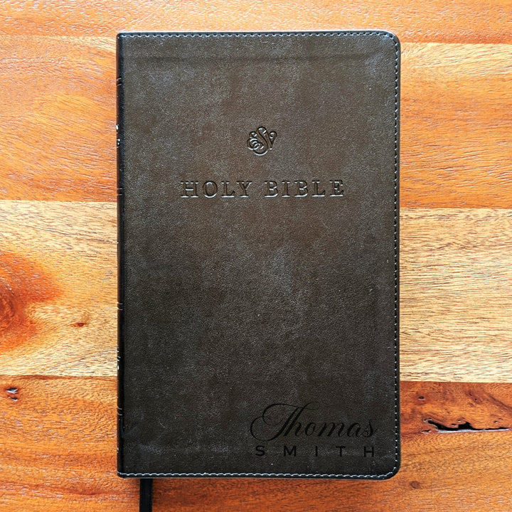 Biblia con letra súper gigante ESV personalizada – Borgoña | Girasol