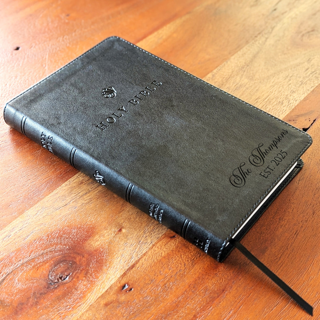 Biblia con letra súper gigante ESV personalizada – Borgoña | Girasol
