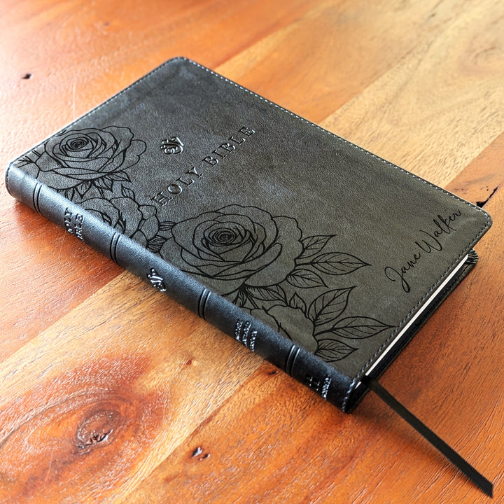 Biblia con letra súper gigante ESV personalizada – Borgoña | Girasol