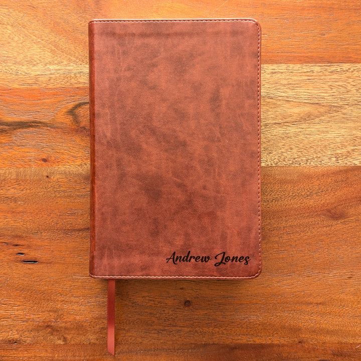 Biblia con letra súper gigante ESV personalizada – Borgoña | Girasol