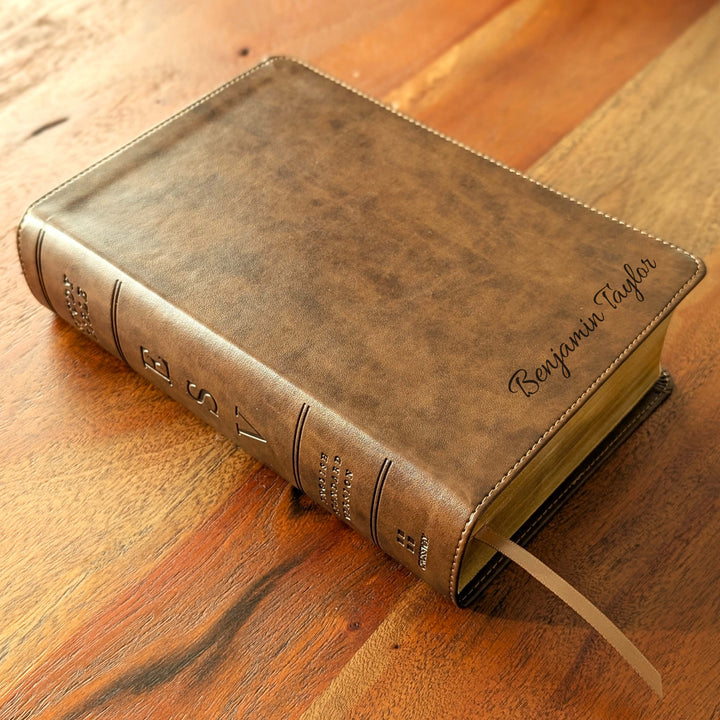 Biblia con letra súper gigante ESV personalizada – Borgoña | Girasol