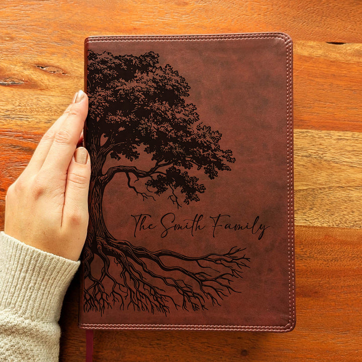 Biblia con letra súper gigante ESV personalizada – Borgoña | Girasol