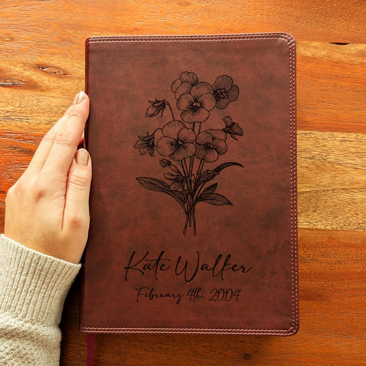 Biblia con letra súper gigante ESV personalizada – Borgoña | Girasol