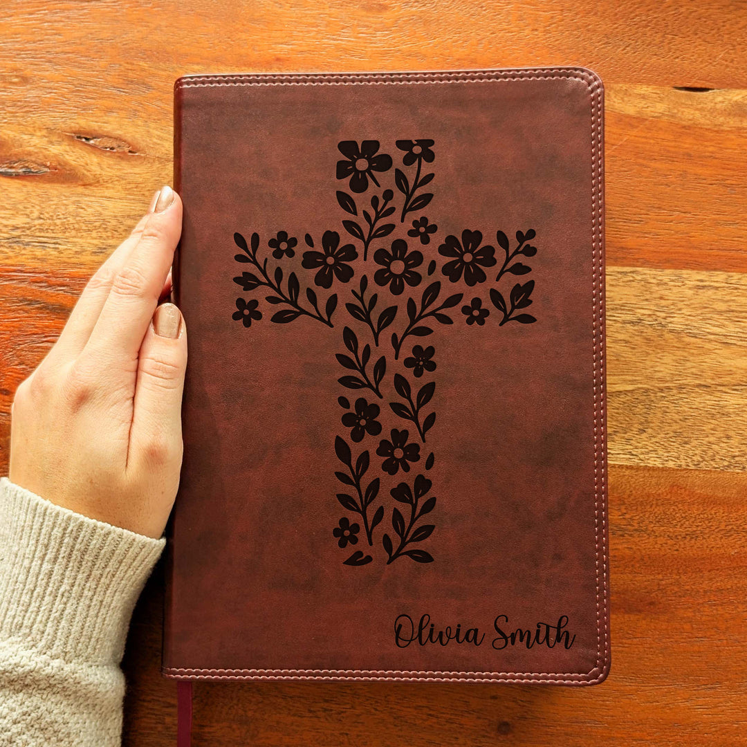 Biblia con letra súper gigante ESV personalizada – Borgoña | Girasol