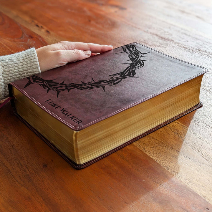 Biblia con letra súper gigante ESV personalizada – Borgoña | Girasol