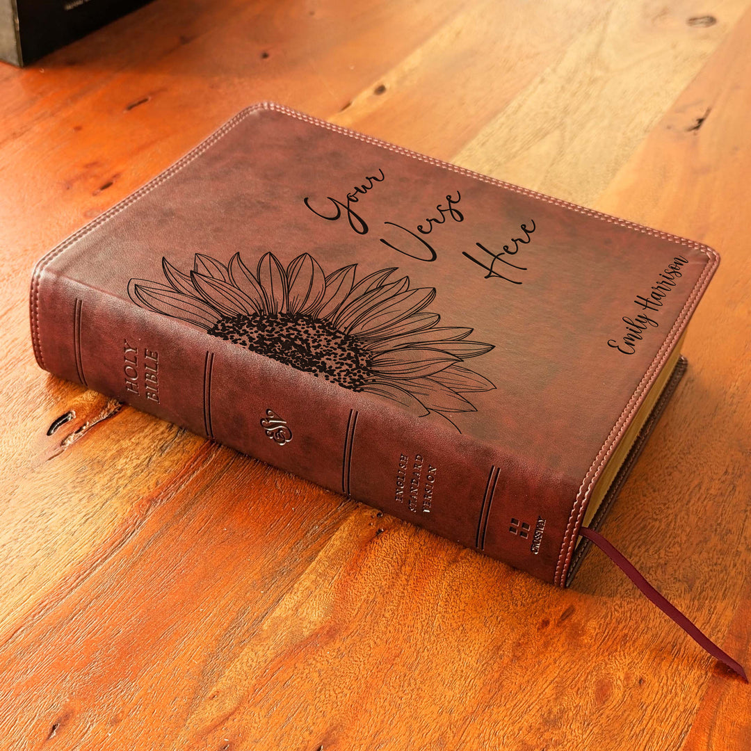 Biblia con letra súper gigante ESV personalizada – Borgoña | Girasol