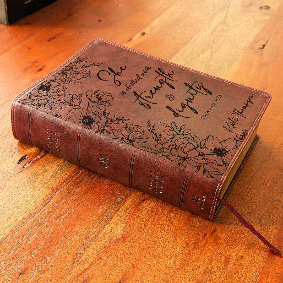 Biblia con letra súper gigante ESV personalizada – Borgoña | Girasol