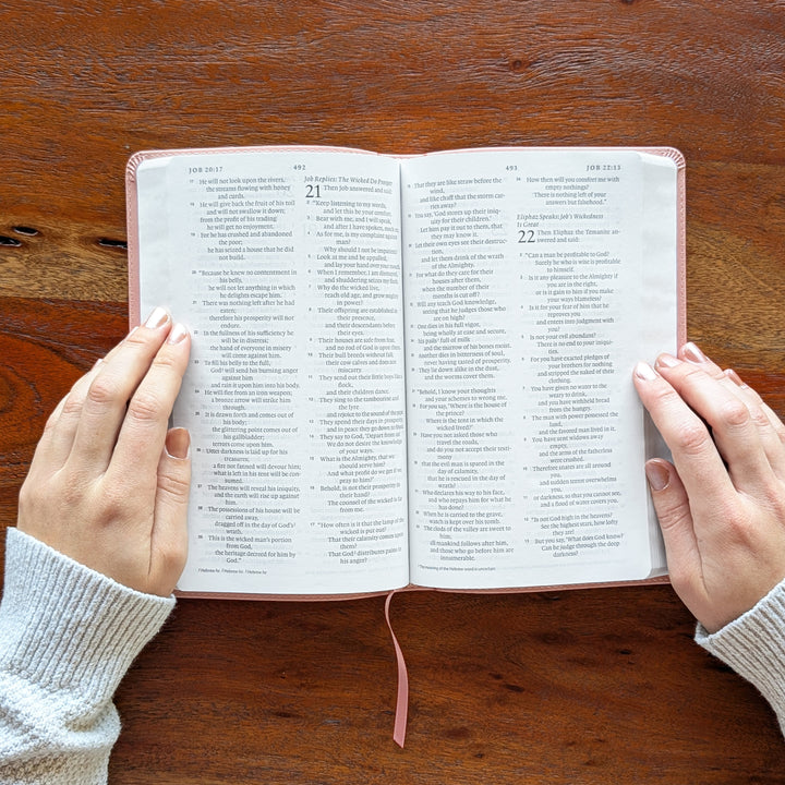 Biblia con letra súper gigante ESV personalizada – Borgoña | Girasol