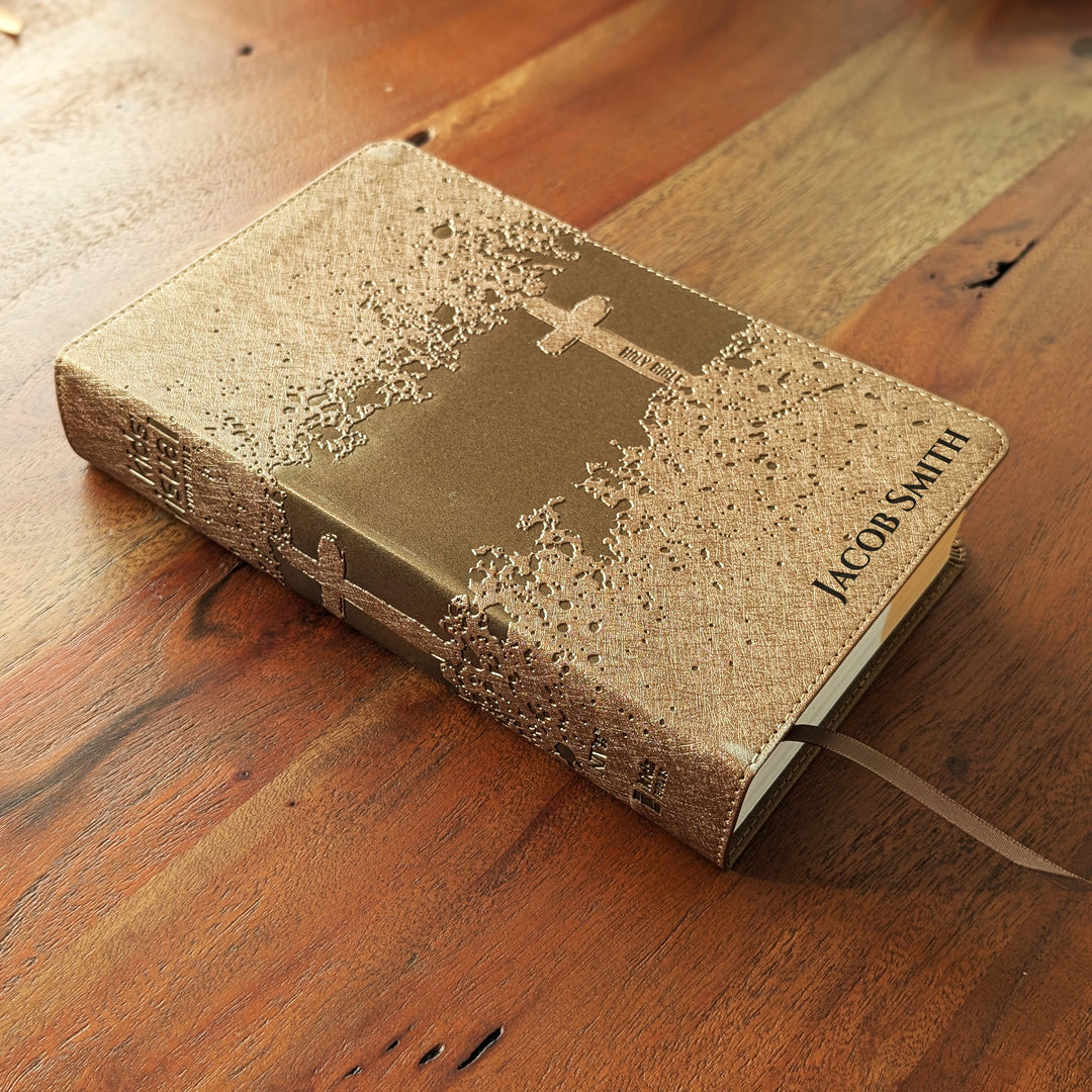 Biblia NVI Personalizada para Niños - Rosa | Nombre grabado