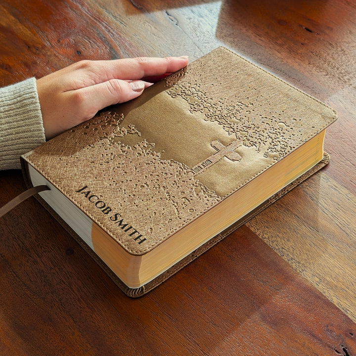 Biblia NVI Personalizada para Niños - Rosa | Nombre grabado