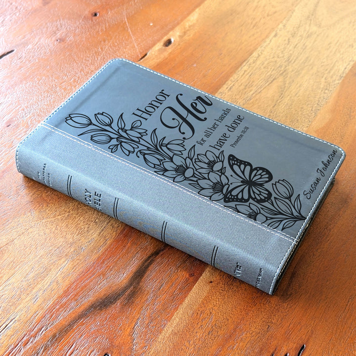 Biblia NVI tamaño personal personalizada – Letra grande, marrón | Hombre de fe