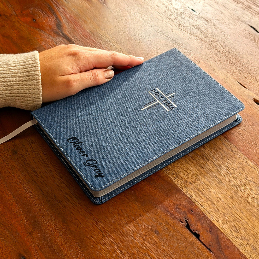 Personalized NIV Thinline Bible for Teens –  Navy | Engraved Name