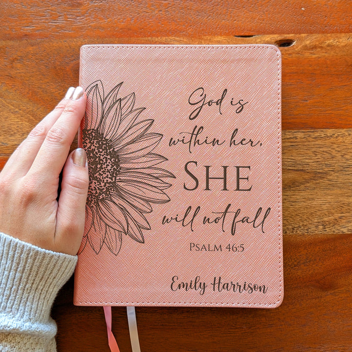 Biblia NVI Personalizada para Niños - Rosa | Nombre grabado