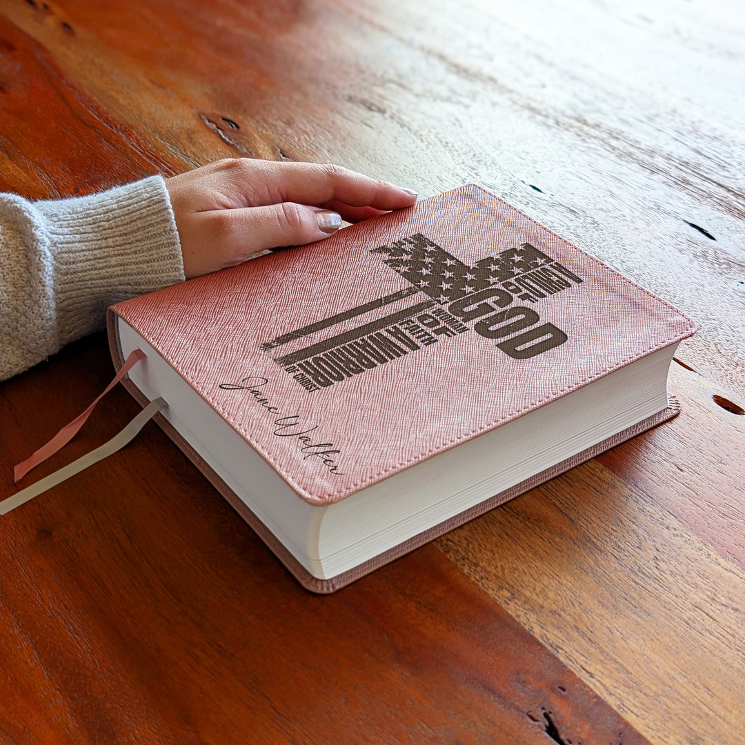 Biblia NVI Personalizada para Niños - Rosa | Nombre grabado