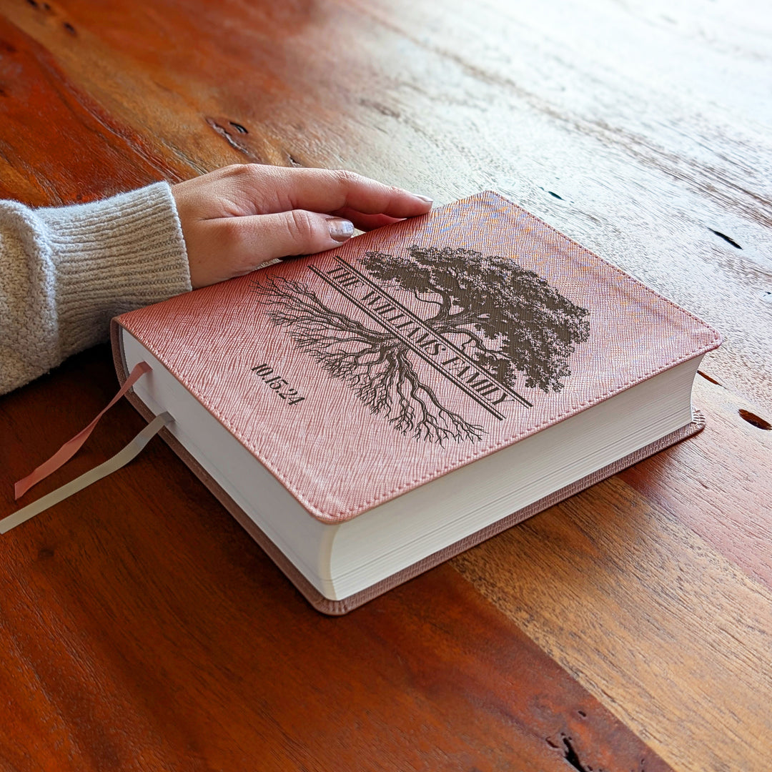 Biblia NVI Personalizada para Niños - Rosa | Nombre grabado