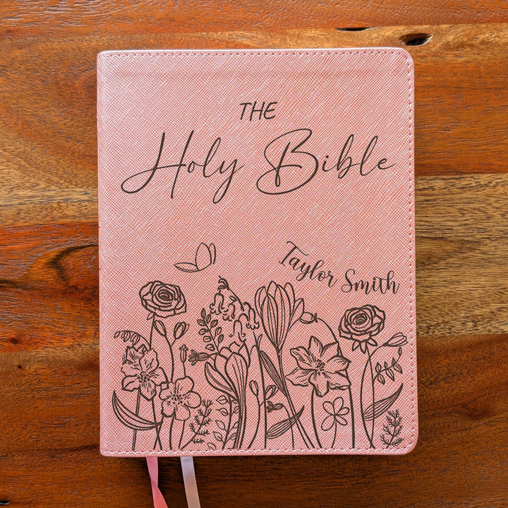 Biblia NVI Personalizada para Niños - Rosa | Nombre grabado