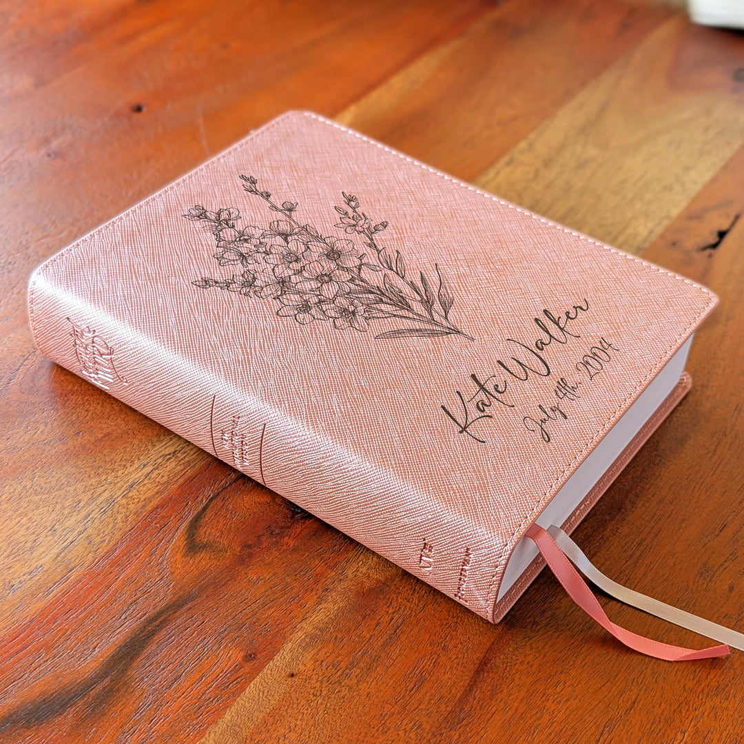 Biblia NVI Personalizada para Niños - Rosa | Nombre grabado