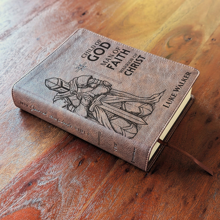 Biblia Personalizada NVI Journal the Word – Cruz Marrón | Peonía