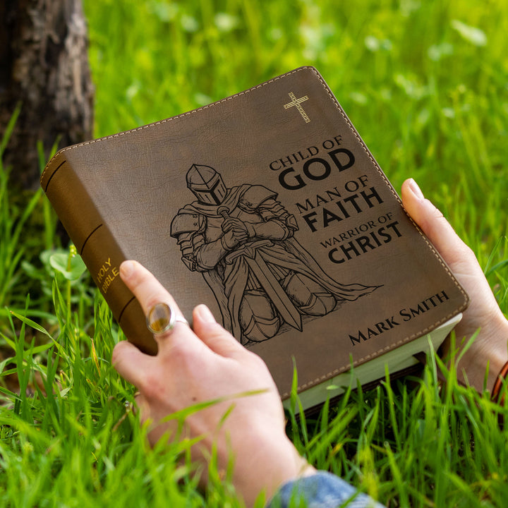 Biblia Personalizada NVI Journal the Word – Columna Doble Marrón | Guerrero de Cristo