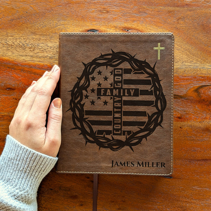 Biblia NVI con Diario Personalizado – Columna Doble Marrón | Dios Familia Patria