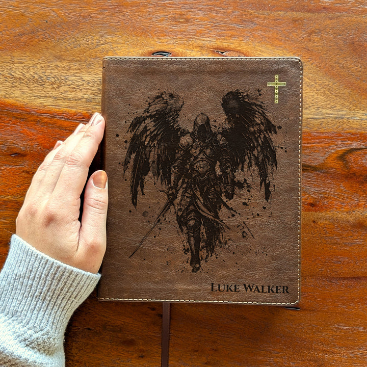 Biblia Personalizada NVI Escribe la Palabra – Marrón Doble Columna | Arcángel Miguel