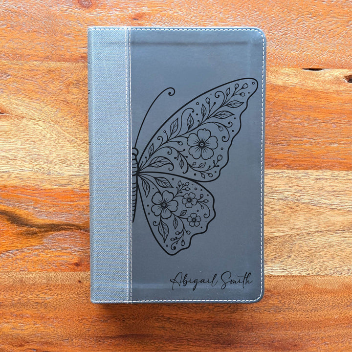 Biblia NVI tamaño personal personalizada – Letra grande, marrón | Hombre de fe