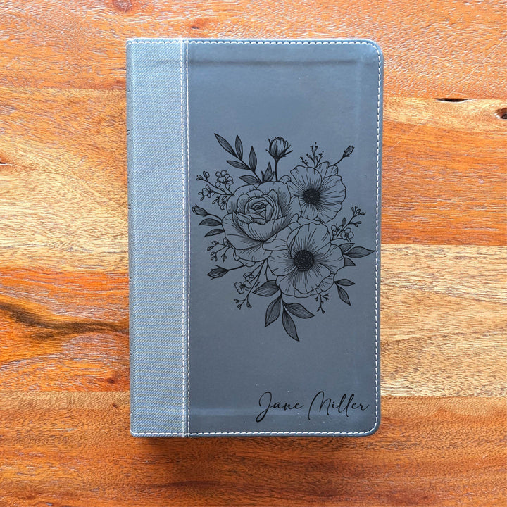 Biblia NVI tamaño personal personalizada – Letra grande, marrón | Hombre de fe