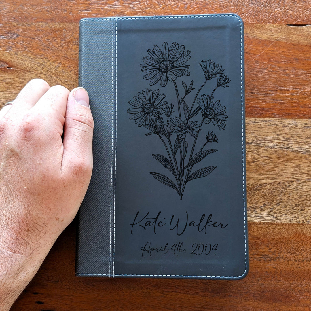 Biblia NVI tamaño personal personalizada – Letra grande, marrón | Hombre de fe