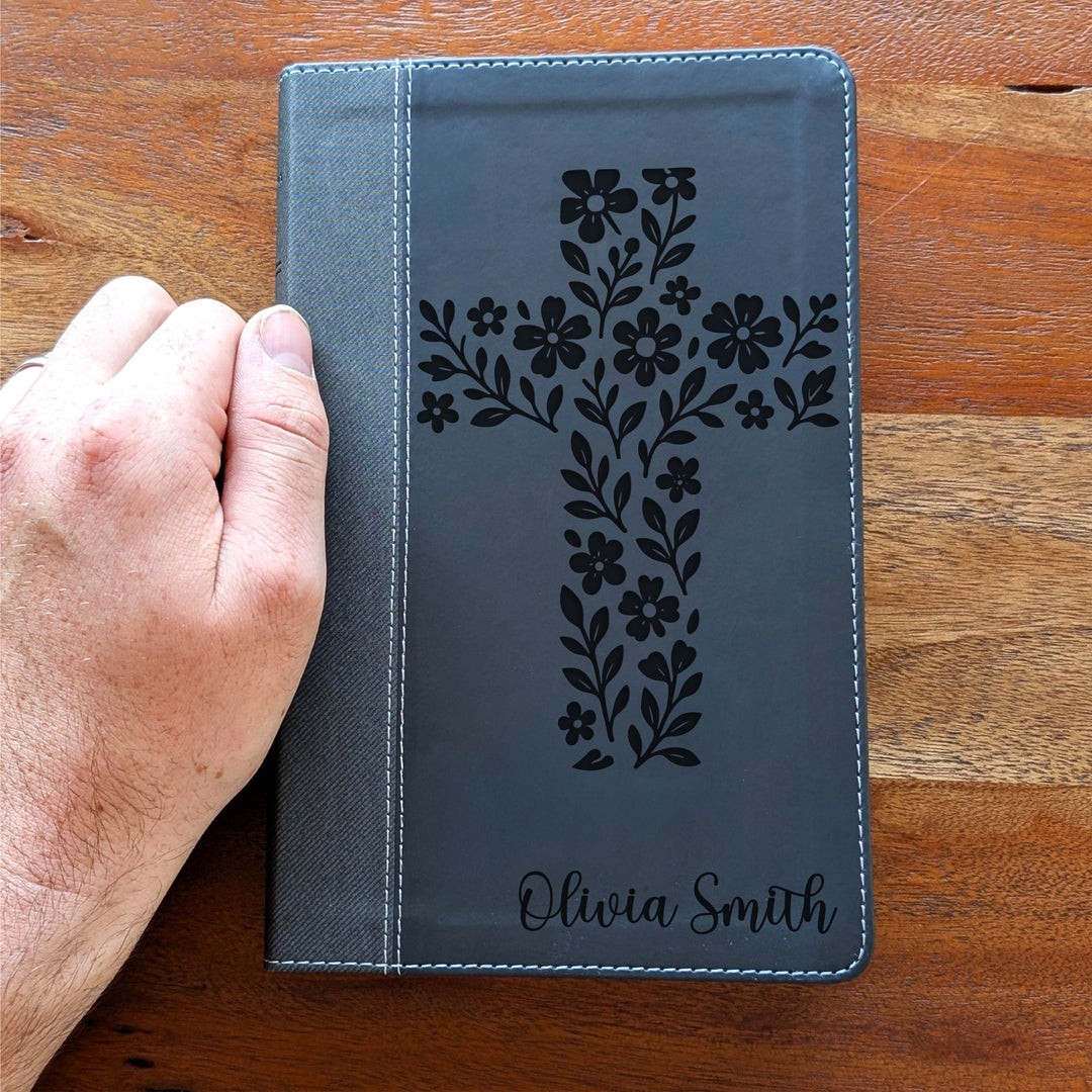 Biblia NVI tamaño personal personalizada – Letra grande, marrón | Hombre de fe