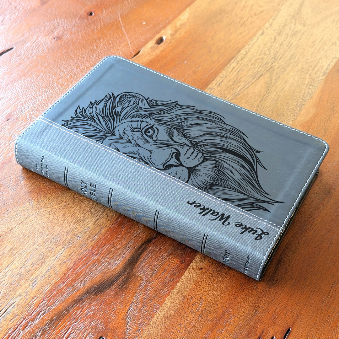 Biblia NVI tamaño personal personalizada – Letra grande, marrón | Hombre de fe