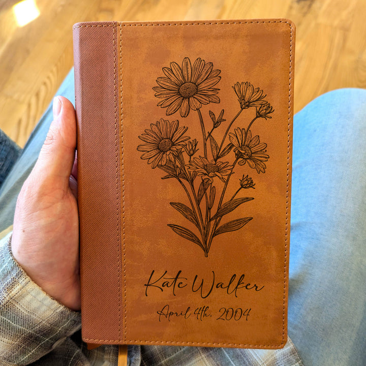 Biblia Personalizada NVI tamaño personal – Letra grande, marrón | Corona de Espinas