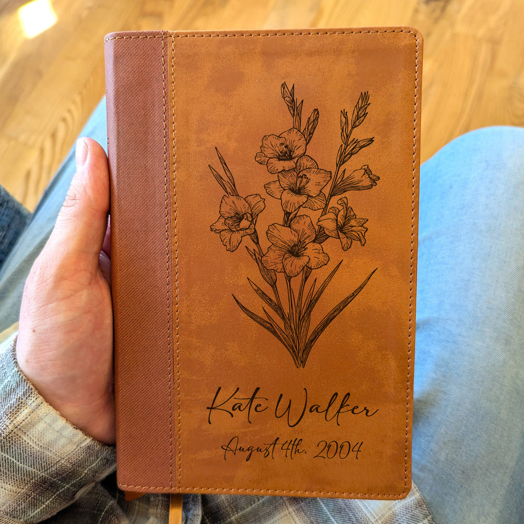Biblia Personalizada NVI tamaño personal – Letra grande, marrón | Corona de Espinas