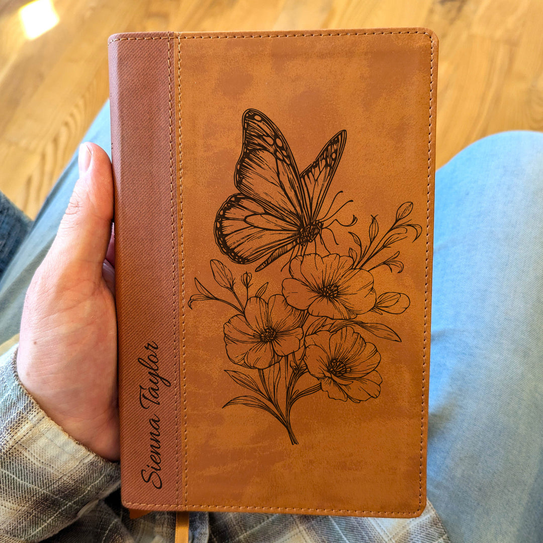 Biblia Personalizada NVI tamaño personal – Letra grande, marrón | Corona de Espinas