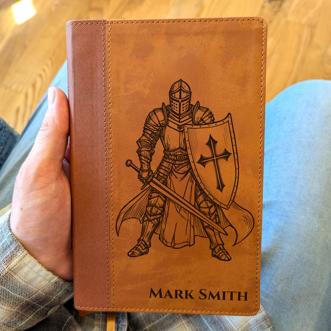 Biblia Personalizada NVI tamaño personal – Letra grande, marrón | Corona de Espinas