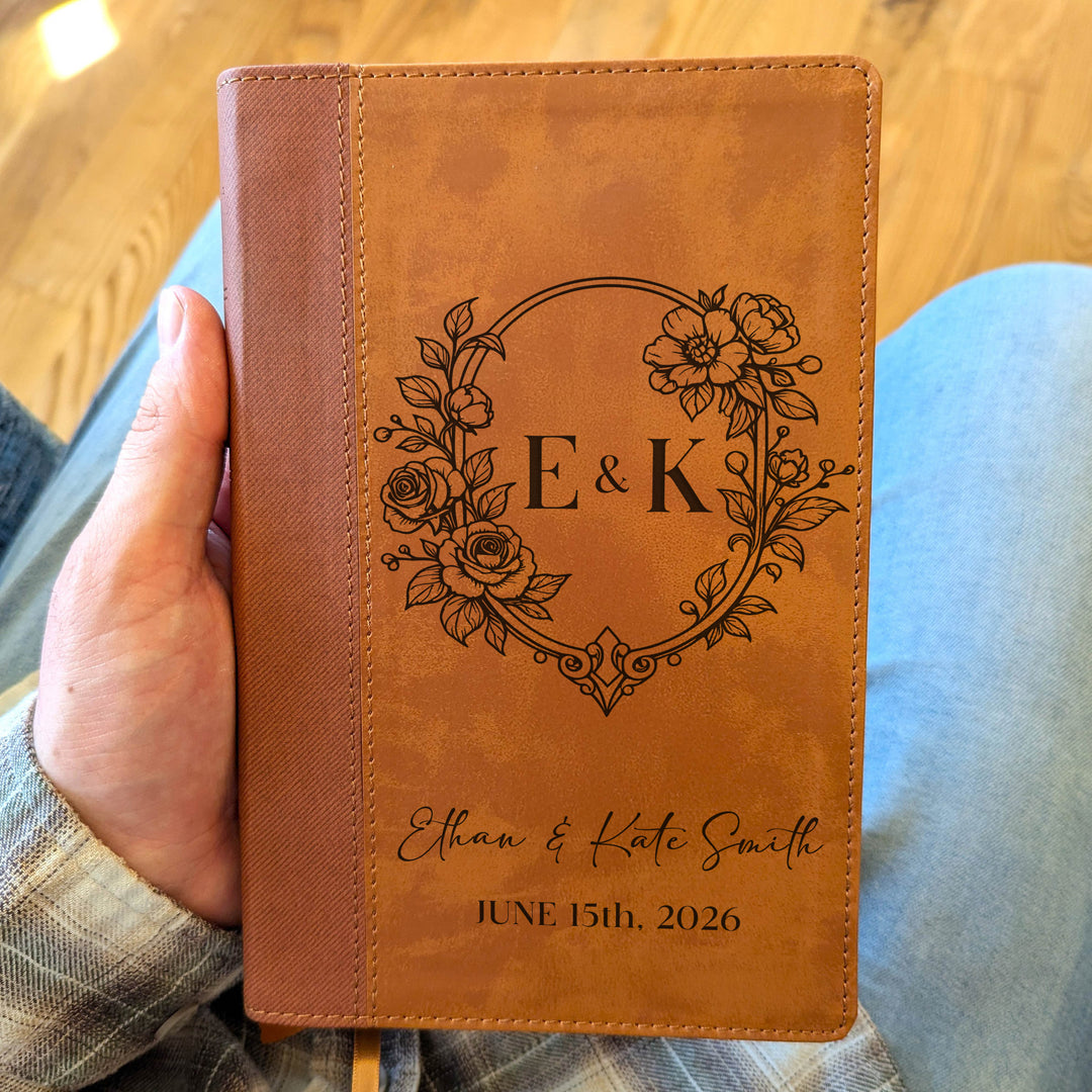 Biblia Personalizada NVI tamaño personal – Letra grande, marrón | Corona de Espinas