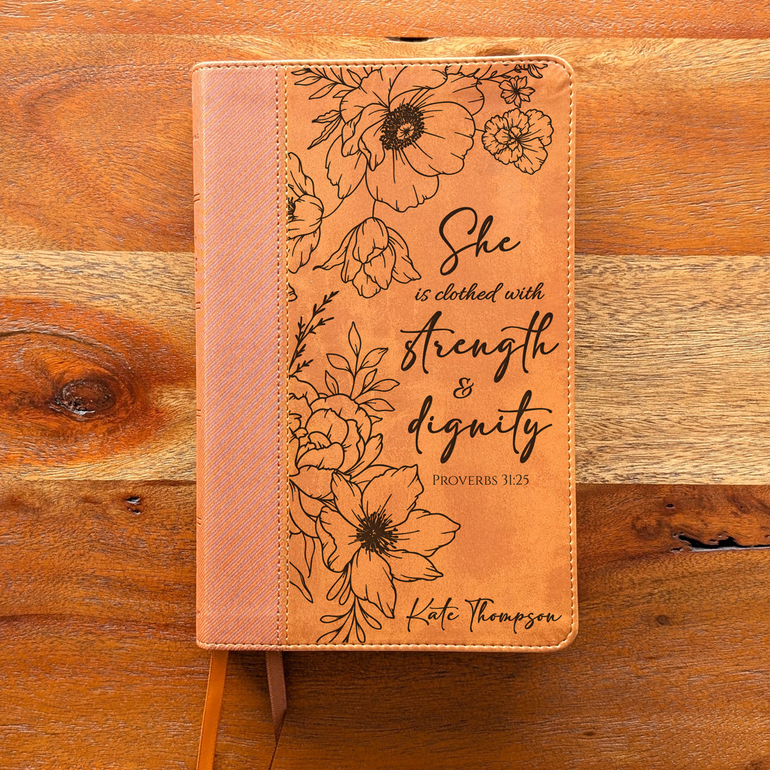 Biblia Personalizada NVI tamaño personal – Letra grande, marrón | Corona de Espinas
