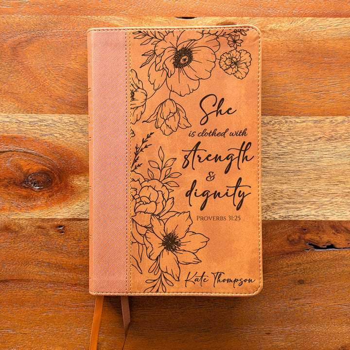 Biblia Personalizada NVI tamaño personal – Letra grande, marrón | Corona de Espinas