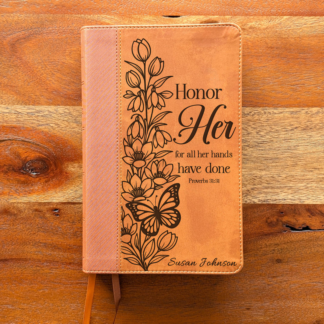 Biblia Personalizada NVI tamaño personal – Letra grande, marrón | Corona de Espinas