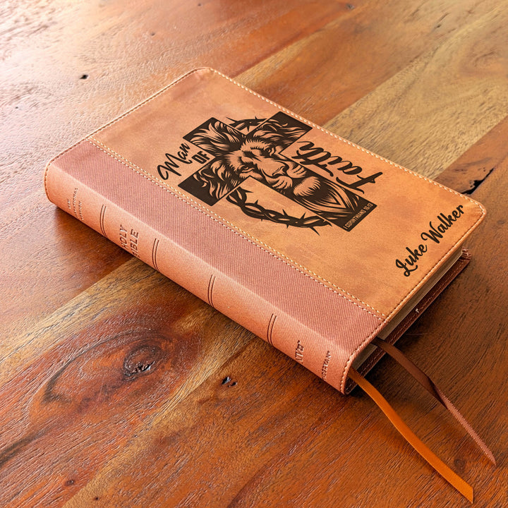 Biblia NVI tamaño personal personalizada – Letra grande, marrón | Hombre de fe