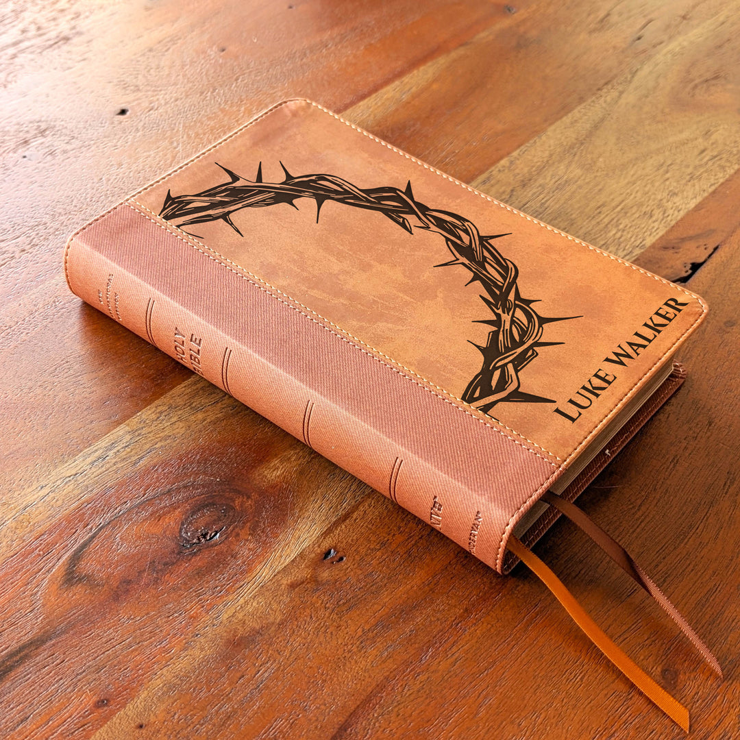 Biblia Personalizada NVI tamaño personal – Letra grande, marrón | Corona de Espinas