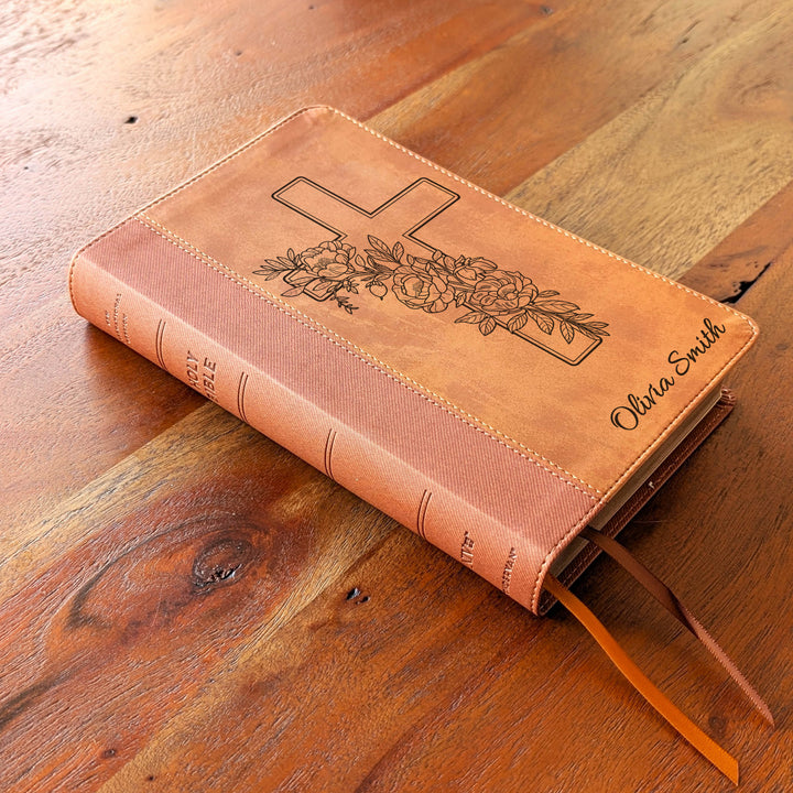 Biblia Personalizada NVI tamaño personal – Letra grande, marrón | Corona de Espinas