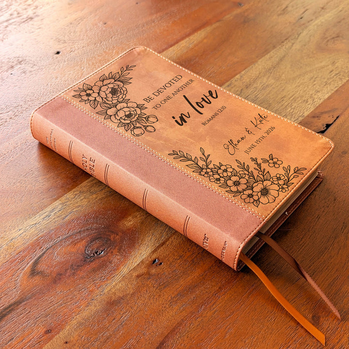 Biblia Personalizada NVI tamaño personal – Letra grande, marrón | Corona de Espinas
