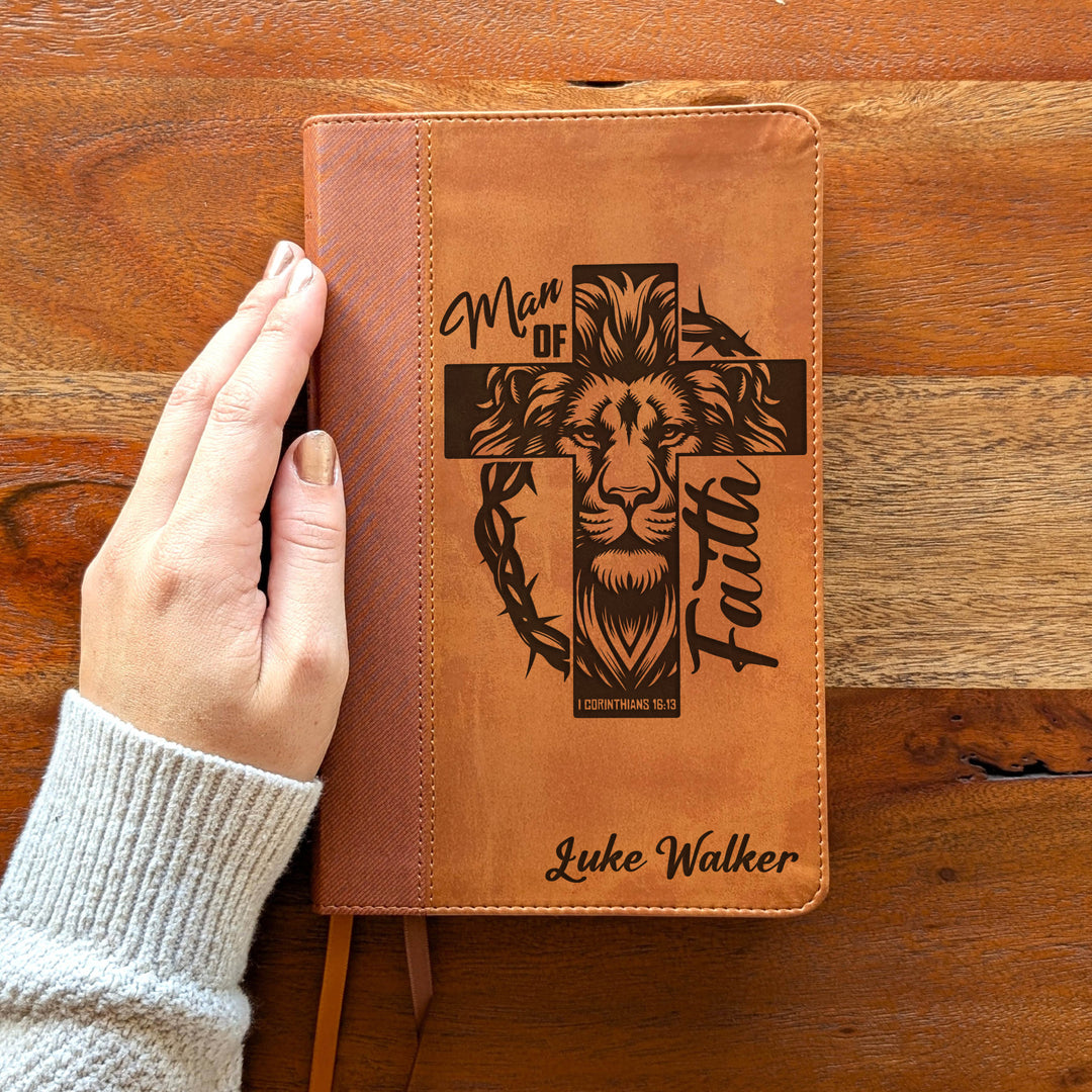 Biblia NVI tamaño personal personalizada – Letra grande, marrón | Hombre de fe