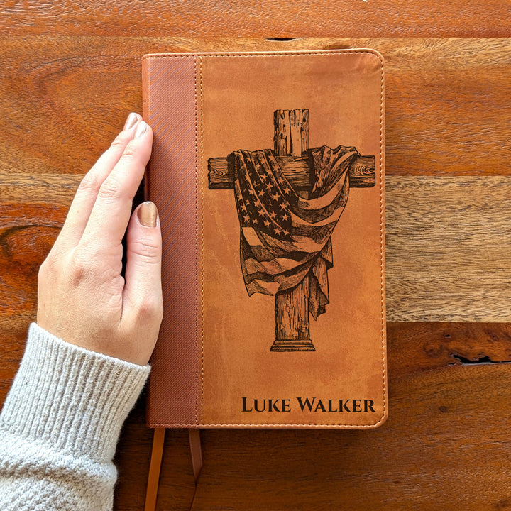 Biblia Personalizada NVI tamaño personal – Letra grande, marrón | Corona de Espinas