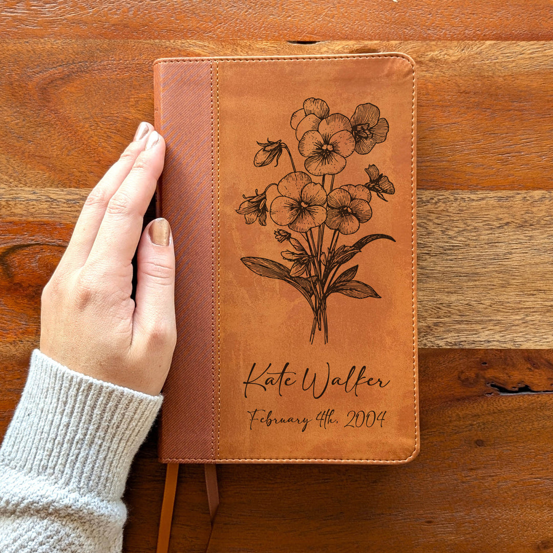 Biblia Personalizada NVI tamaño personal – Letra grande, marrón | Corona de Espinas
