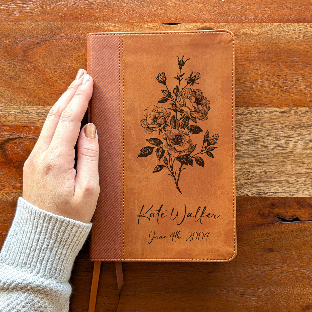 Biblia Personalizada NVI tamaño personal – Letra grande, marrón | Corona de Espinas